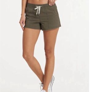 Vuori Ripstop shorts NWT